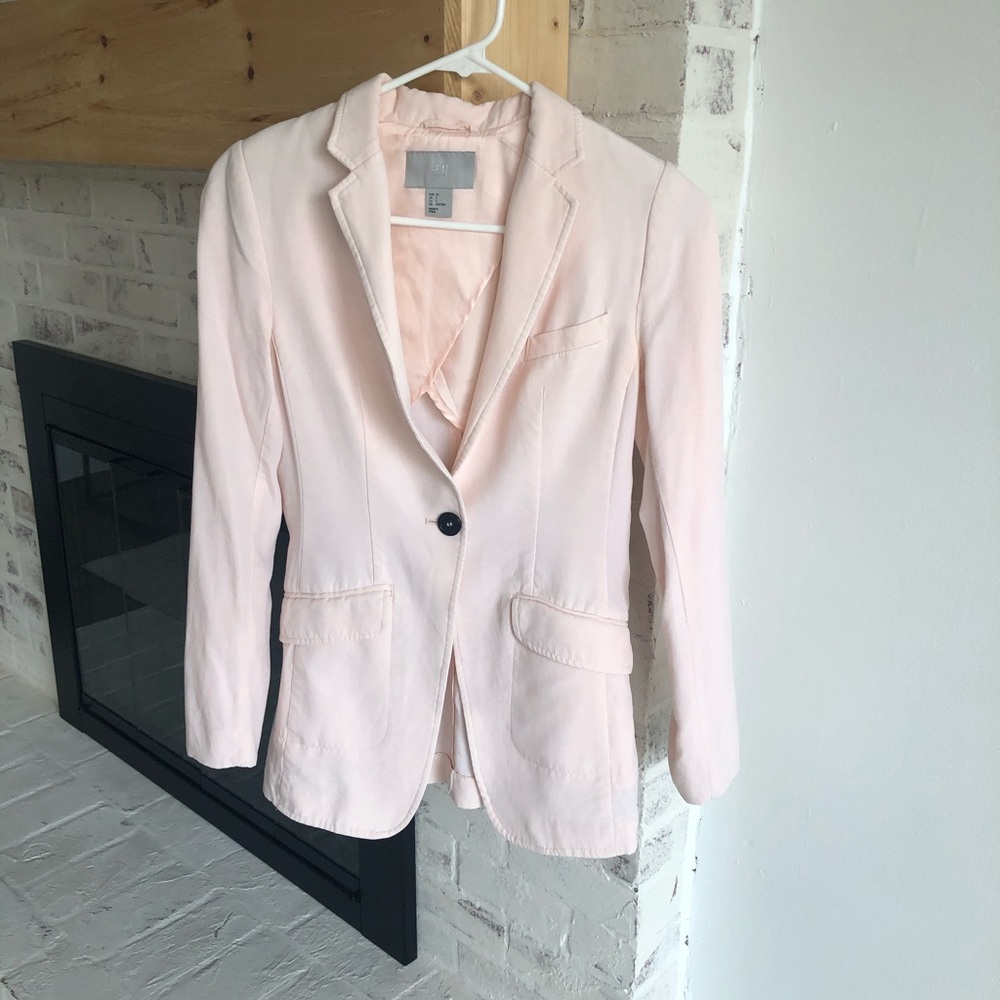 H&M light pink blazer